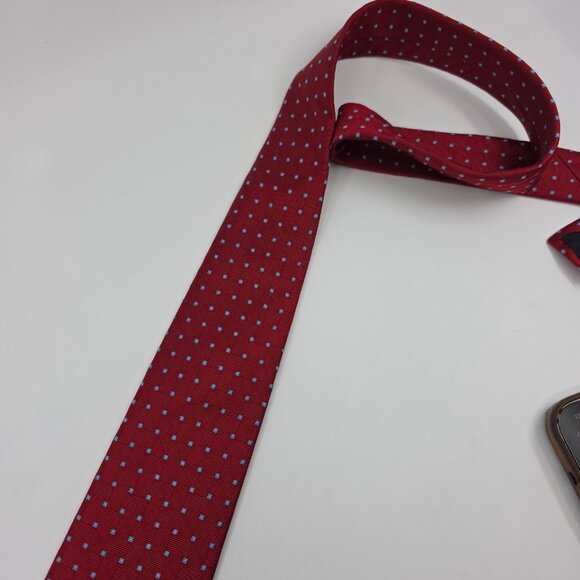 Brooks Brothers "346" Men's Pure Silk Tie Red Geometric Made in the USA Modern - Picture 9 of 9